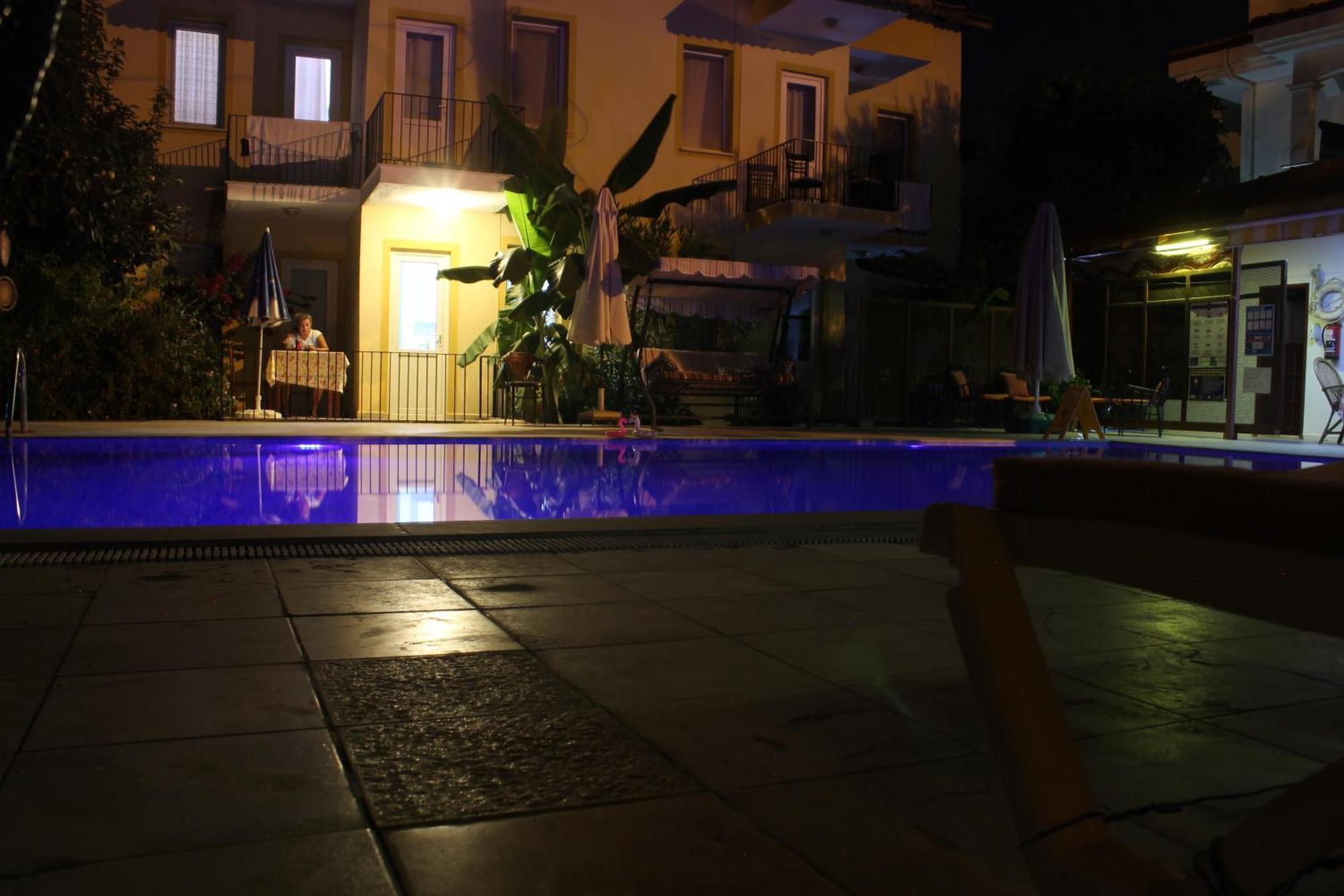 Sarihan Apart Otel Олудениз Экстерьер фото